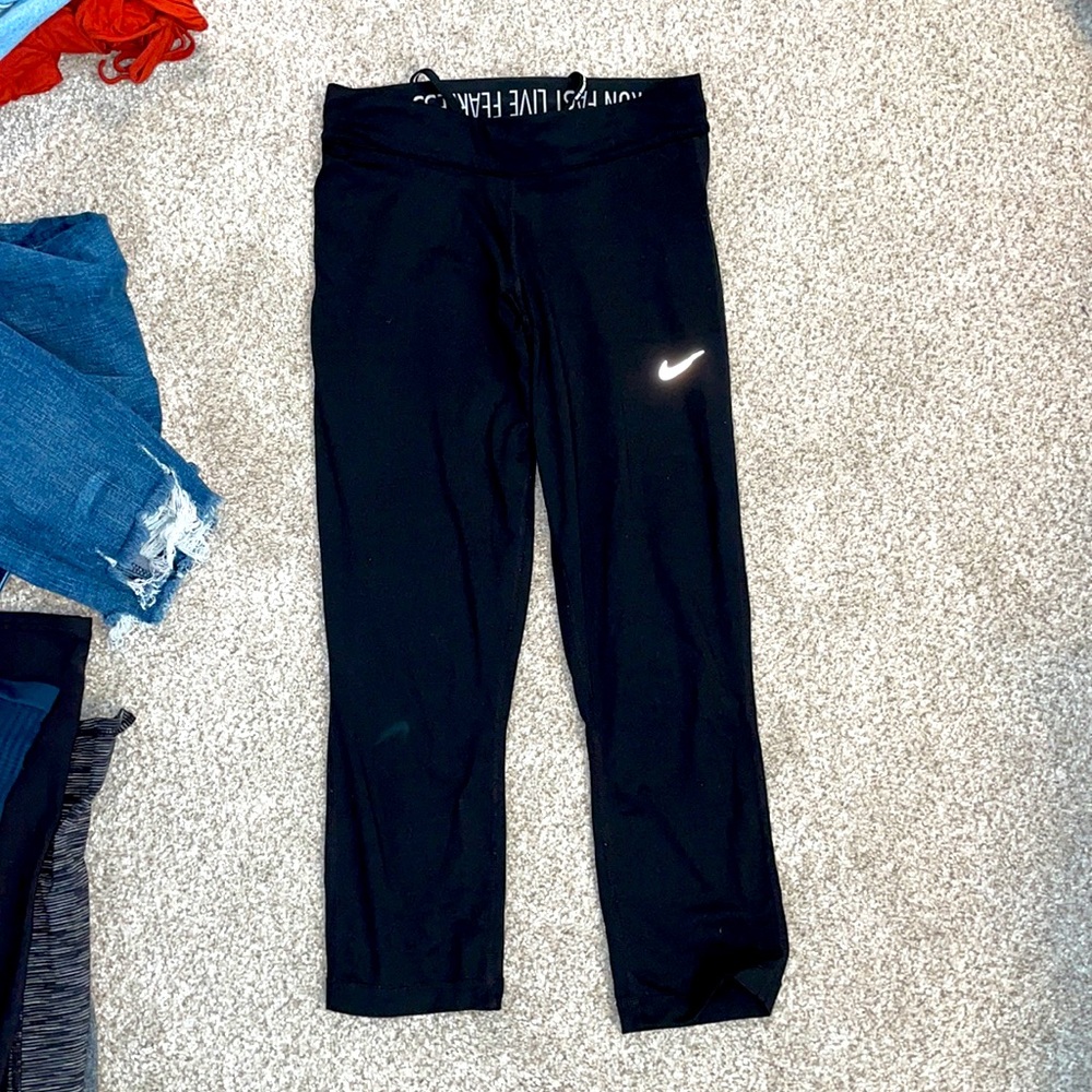 Nike cropped leggings